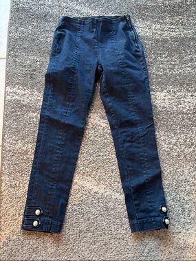 Ann Taylor Dark Blue Women’s Stretch Skinny Jeans with pearl Button Cuff size 4